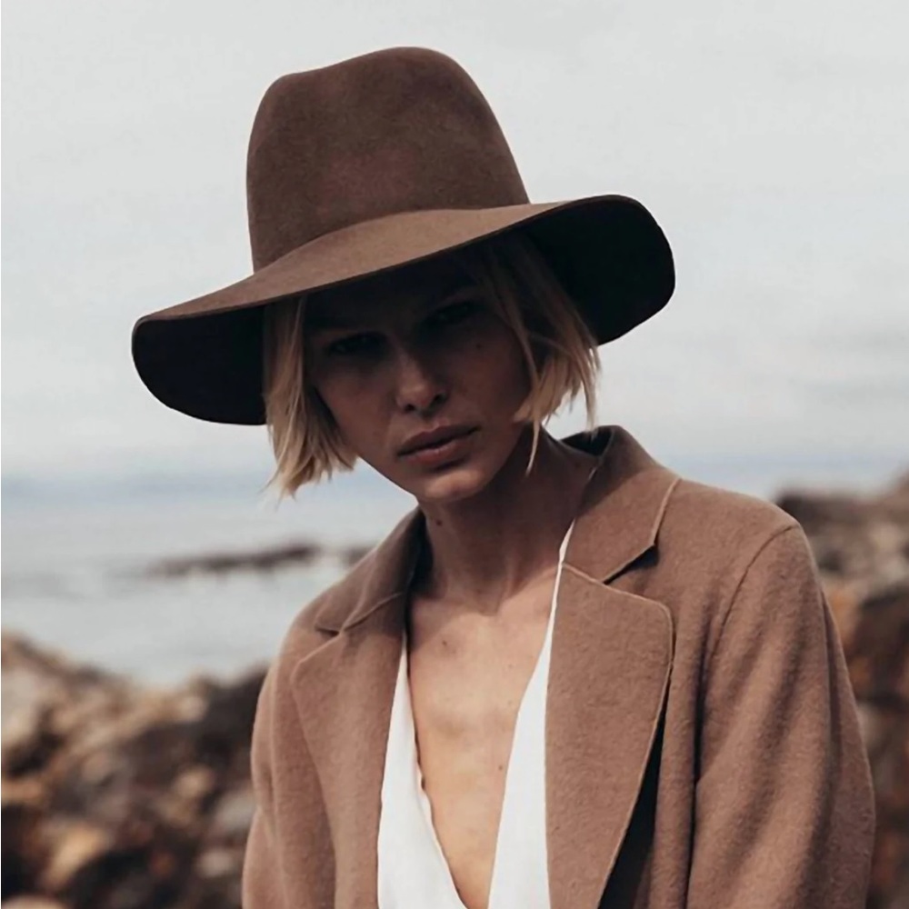 NWT Janessa Leone Hayden Hat